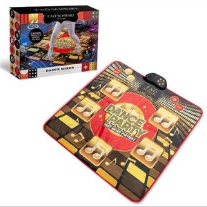 NWB FAO Schwarz Music Groove Dance Mixer Rhythm Step Playmat